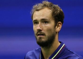 Daniil Medvedev met en garde Djokovic