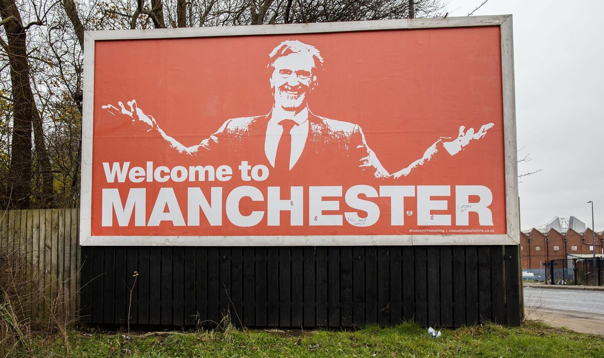 Man Utd « pourrait déclencher » une clause de libération de 87 millions de livres sterling en janvier alors que Sir Jim Ratcliffe se met au travail | Football | sport