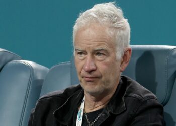 L’Open d’Australie accusé de « captation d’argent » par John McEnroe