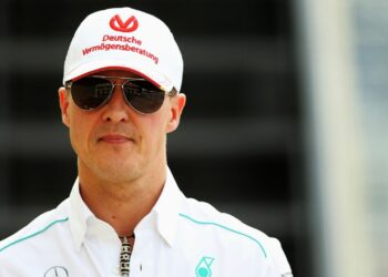 Le point sur la santé de Michael Schumacher avec l’icône de la F1 « assis à table pour le dîner »