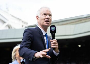 L’icône de l’Aus Open et le collègue de John McEnroe « éteignent la télévision » lorsqu’il est allumé