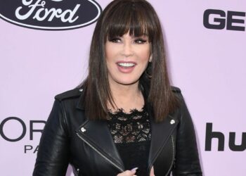 Marie Osmond partage un aperçu de la perte de poids stupéfiante de 50 livres