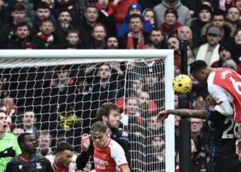 Arsenal 5-0 Crystal Palace : les prouesses sur coup de pied arrêté propulsent les Gunners à trois points