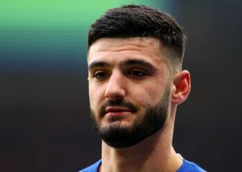 Les patrons de Chelsea ont « jeté un coup d’œil à Man Utd » en fixant le prix scandaleux d’Armando Broja |  Football |  sport