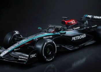 Mercedes lance la livrée W15 avec style alors que la dernière saison avec Lewis Hamilton commence