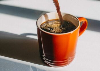 Ajouter du beurre à votre café pourrait réellement vous aider à perdre du poids