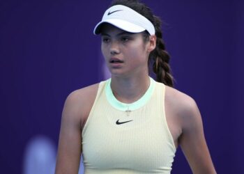 Emma Raducanu, sujette aux blessures, « l’une des meilleures athlètes » et soutenue pour remporter plusieurs Grands Chelem