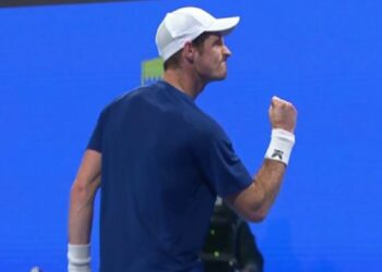 Andy Murray met enfin fin à sa séquence de défaites alors que le Britannique surmonte la peur des blessures