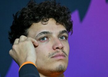 Lando Norris a demandé s’il regrettait le contrat avec McLaren alors que le passage à Mercedes était bloqué