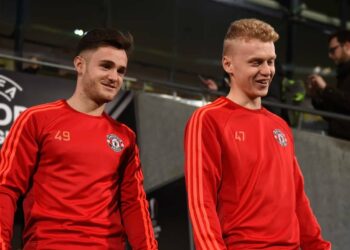 James Weir, ancien diplômé de l'académie de Man United, annonce sa retraite à seulement 28 ans - Man United News And Transfer News