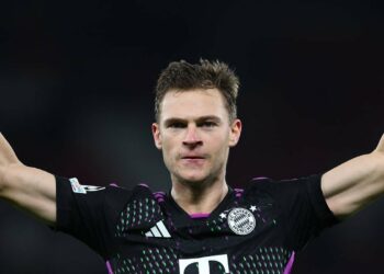 Le directeur du Bayern Munich laisse entendre que la cible de Man United, Joshua Kimmich, est sur le point de décliner dans sa trajectoire de carrière - Man United News And Transfer News