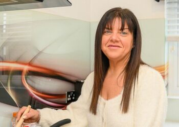 Une femme perd la moitié de son poids grâce à un changement de régime
