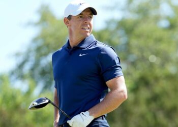 L’ancien entraîneur de Tiger Woods révèle ce qu’il a dit à Rory McIlroy