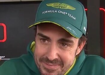 Fernando Alonso se moque de l’appel téléphonique de Toto Wolff