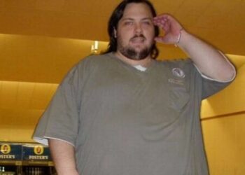 Un homme perd la moitié de son poids en prenant le même « bon repas » tous les jours