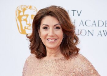 Perte de poids de Jane McDonald : la star a perdu 4 pierres après avoir coupé un aliment