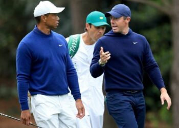Les énormes bonus de Tiger Woods et Rory McIlroy ont critiqué le PGA Tour comparé au LIV Golf