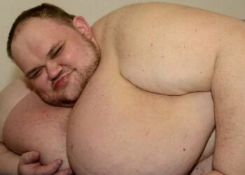 Derniers moments tragiques de l’homme le plus lourd du Royaume-Uni qui a dépensé 22 000 £ en plats à emporter chinois