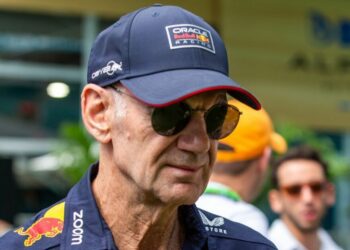 Adrian Newey prend un poste surprise après l’annonce de la sortie de Red Bull alors que le chef est surpris