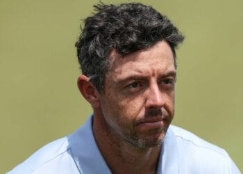 Le rival de Rory McIlroy fait une blague sur son divorce et partage la théorie