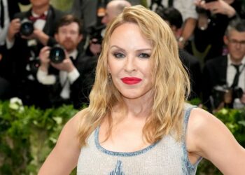 Kylie Minogue explique comment elle reste si jeune – forme physique et régime alimentaire de la star