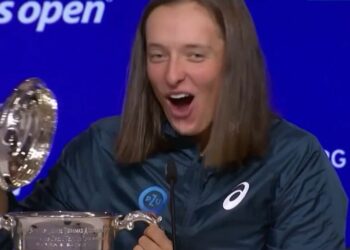 La réaction d’Iga Swiatek résume la déception après la victoire à Roland Garros
