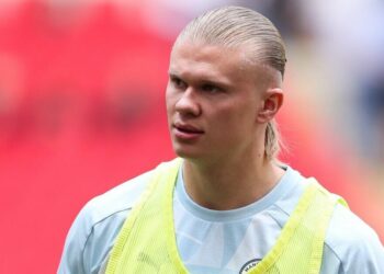 Erling Haaland a demandé à s'identifier par des flics portant une cagoule lors d'une descente dans un club |  Football |  sport