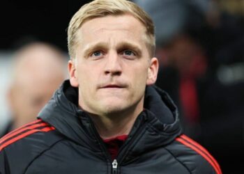 Donny van de Beek publie une déclaration sincère après que la star de Man Utd a accepté de quitter le club | Football | Sport