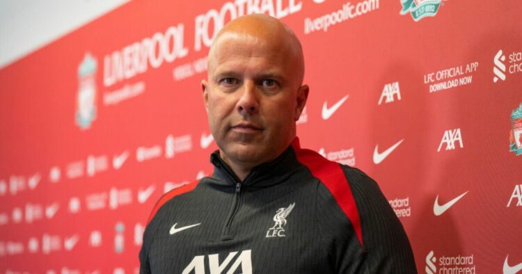Le patron de Liverpool, Arne Slot, a dit quel défenseur il devait signer alors que l'ex-star donne des messages mitigés |  Football |  sport