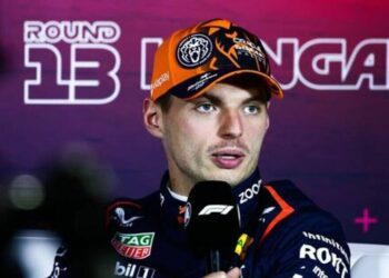 Max Verstappen montre ses vraies couleurs après les fouilles sauvages de Hamilton et Norris
