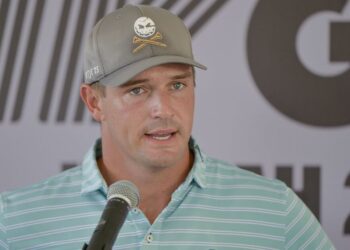 Bryson DeChambeau montre ses vraies couleurs avec la déclaration de LIV Golf