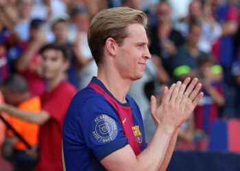 La décision de transfert de Frenkie de Jong de Manchester United est prise à l'approche de la date limite | Football | Sport