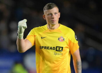 Man United envisage le gardien de Sunderland Anthony Patterson comme remplaçant d'Andre Onana - Man United News And Transfer News