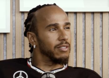 Lewis Hamilton admet le moment où il a pris la décision explosive de Mercedes
