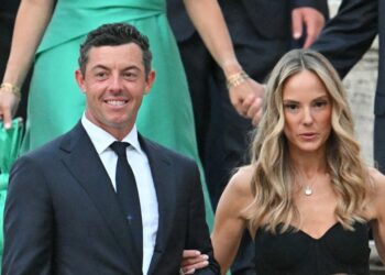 L’aveu inquiétant de Rory McIlroy en cinq mots alors qu’il est réconforté par sa femme