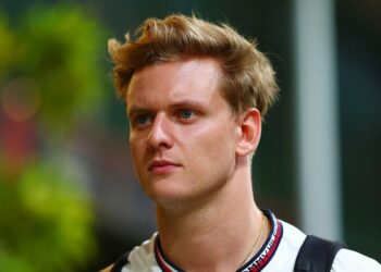 Mick Schumacher apprend le sort de la F1 alors que le fils de l’icône Michael espère une seconde chance