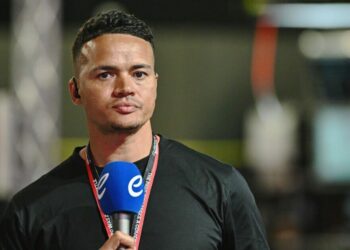 Jermaine Jenas brise le silence sur les réseaux sociaux et évoque un retour au football | Football | Sport