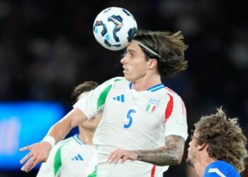 Riccardo Calafiori, star d'Arsenal, renvoyé chez lui après son transfert international, alors que les craintes concernant Arteta sont renforcées | Football | Sport