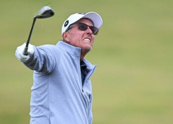 Le coéquipier de Phil Mickelson rend un verdict sans détour sur les capacités de la star de LIV
