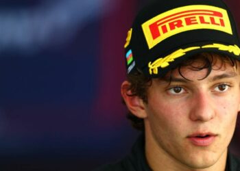 Mercedes envoie un cadeau à Kimi Antonelli alors que Silver Arrows prépare un adolescent pour la F1