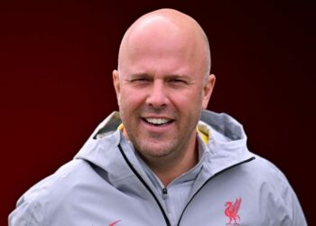 Arne Slot « veut que Liverpool re-signe un joueur paresseux » après avoir guéri son insomnie | Football | Sport