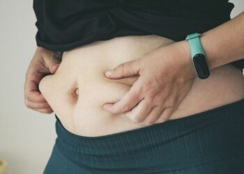 Un entraîneur personnel explique comment perdre la graisse du bas du ventre