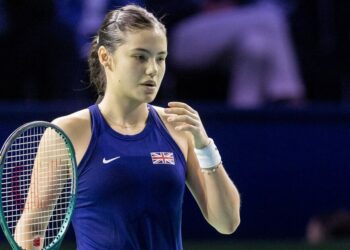 Emma Raducanu accusée de « plonger dans et hors du tennis » par l’ancien entraîneur d’Andy Murray