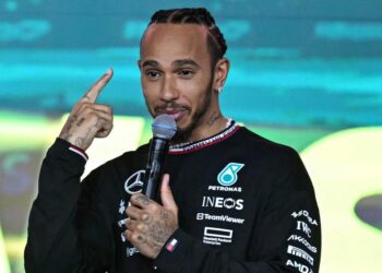 Ferrari mord ses rivaux de F1 suite au commentaire cinglant de Lewis Hamilton | F1 | Sport