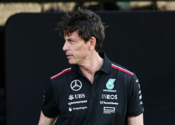 Le fils de Toto Wolff jure « à cause des pilotes de F1 » alors que Max Verstappen fait face à davantage d’opposition | F1 | Sport