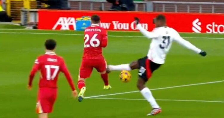 La Premier League publie une déclaration alors que la star de Fulham évite le carton rouge quelques minutes après le choc de Liverpool | Football | Sport