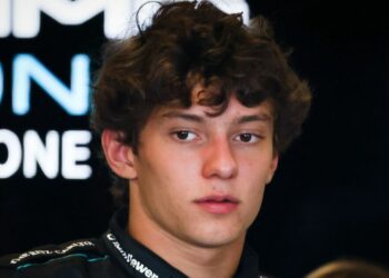 Kimi Antonelli reçoit les instructions de Lewis Hamilton alors que le pari de Toto Wolff est en jeu | F1 | Sport