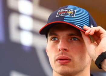 Max Verstappen écope de deux grosses pénalités après une chute alors que le Néerlandais est frustré | F1 | Sport