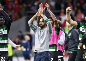 Man Utd « lance des négociations de transfert de 33,5 millions de livres sterling » alors que Ruben Amorim se prépare à des retrouvailles passionnantes | Football | Sport