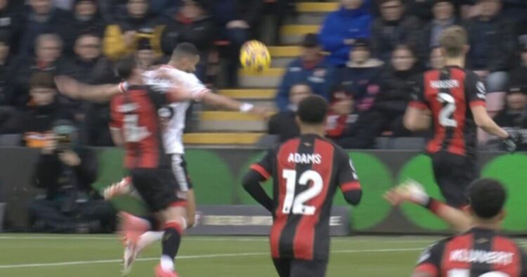 Déclaration du numéro de la Premier League après Liverpool score un stylo controversé | Football | Sport